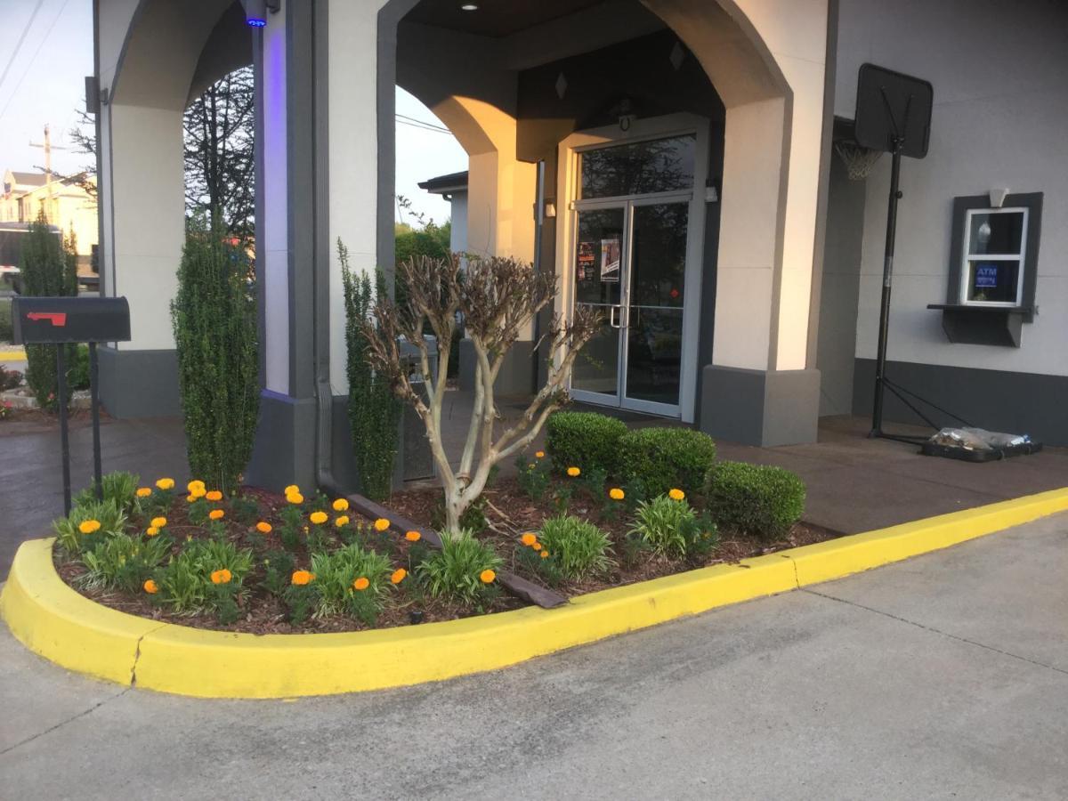 Muskogee Inn And Suites المظهر الخارجي الصورة