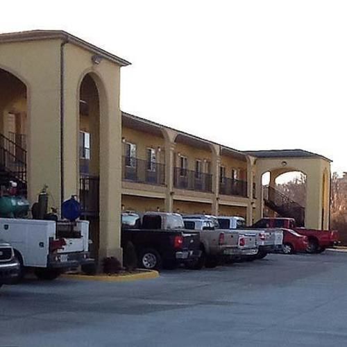 Muskogee Inn And Suites المظهر الخارجي الصورة